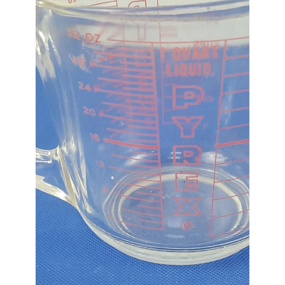 Vintage Pyrex 4 Cups D-Handle Liquid Measuring Cup # 532 1 Quart VGC USA